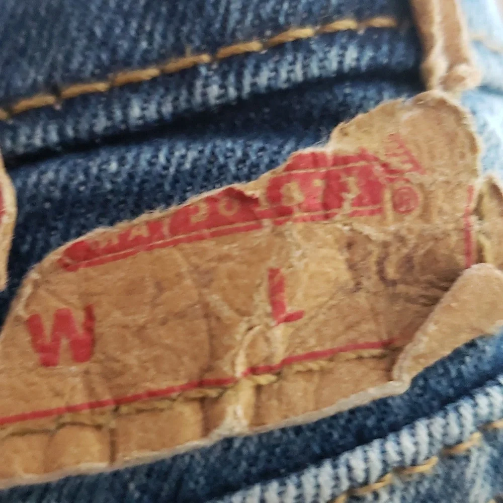 Levi's 502 Taper Blue Jeans  Size: W32 L30
